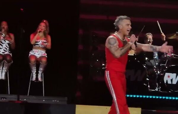 Robbie Williams hace el tour turístico de su vida en el vídeo ‘All My Life’