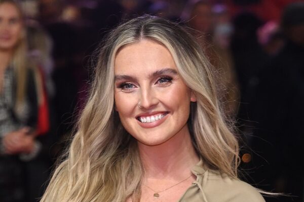 Perrie Edwards le dedica a todas las mujeres su nueva canción por San Valentín