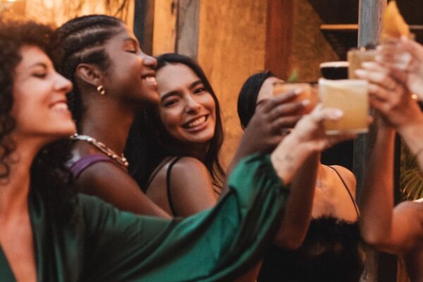 Nueva generación de fiestas que está conquistando los clubs de Barcelona en 2026